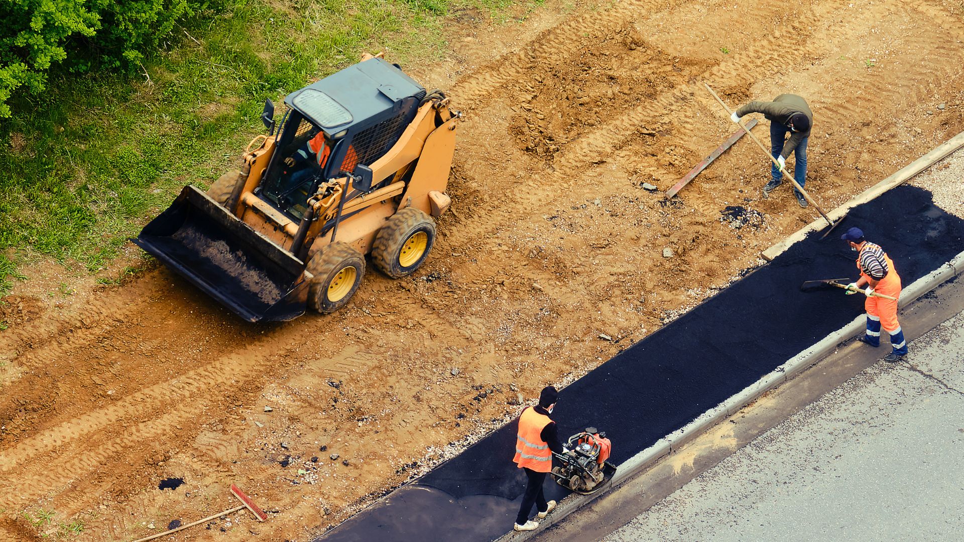 Do subsolo ao asfalto: como a mineração própria garante a excelência em pavimentação.